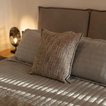 Agios Antonios ηouses * Pýrgos