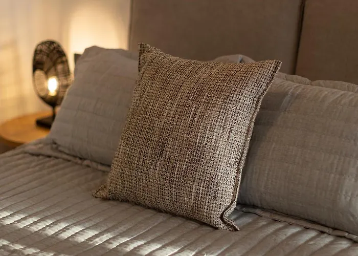 Agios Antonios ηouses * Pýrgos